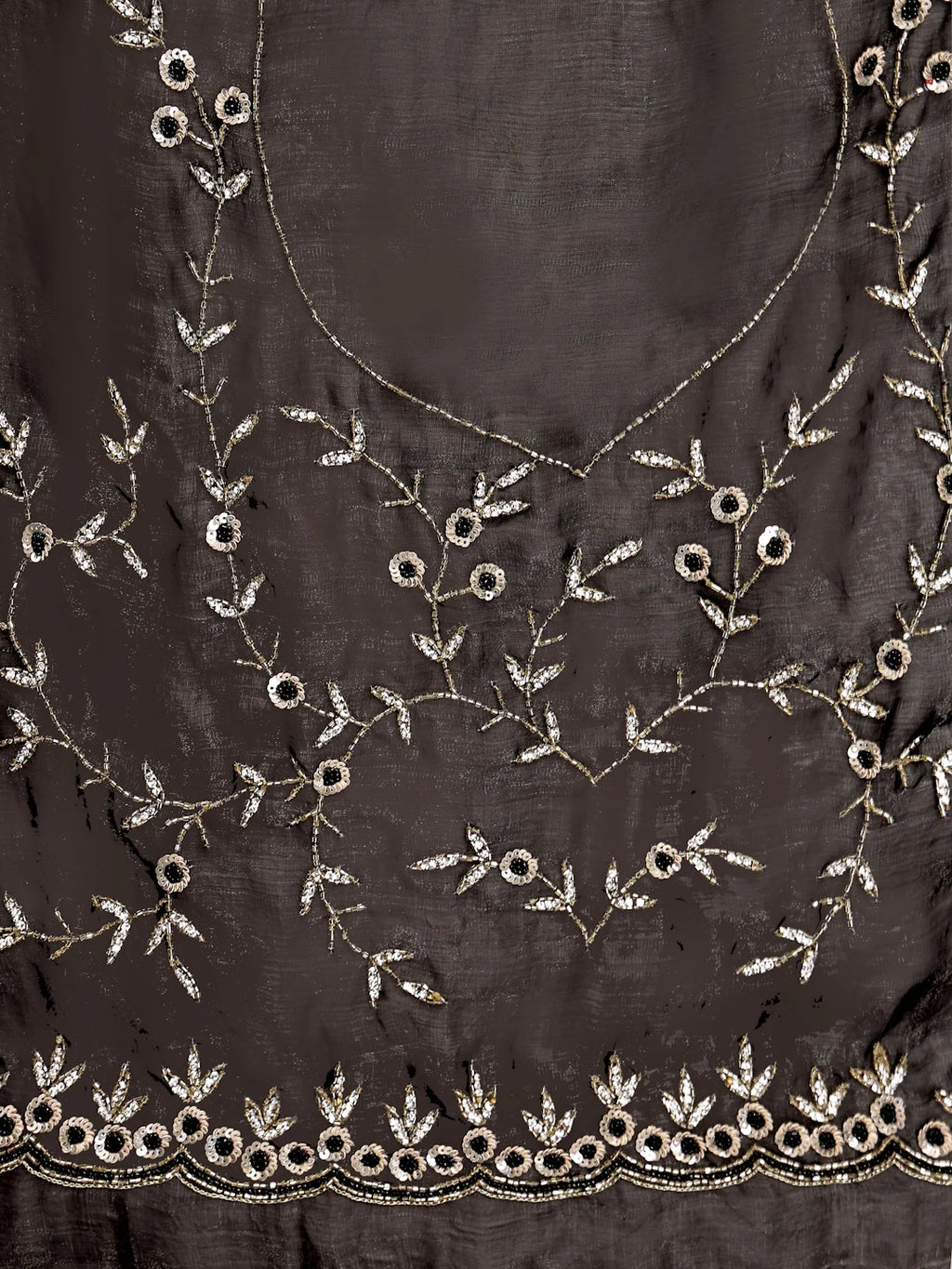 Close up Shot of Intricate Silver Floral Jaal and Border Detail