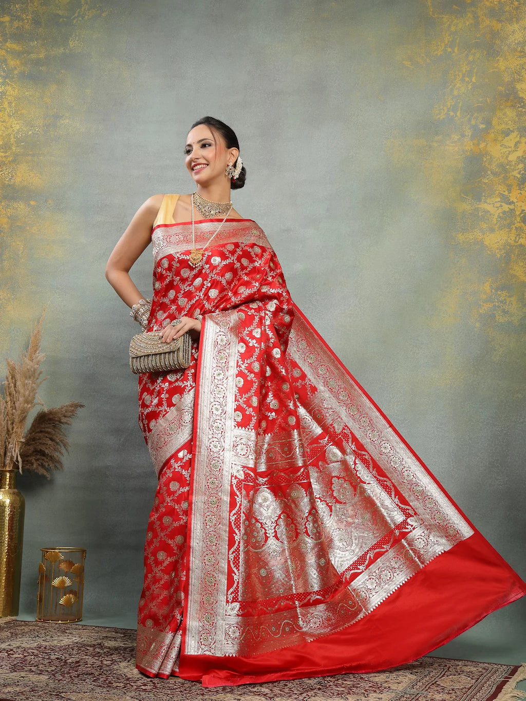 Close up Shot of Heavy Silver Zari Pallu with Intricate Stone Work